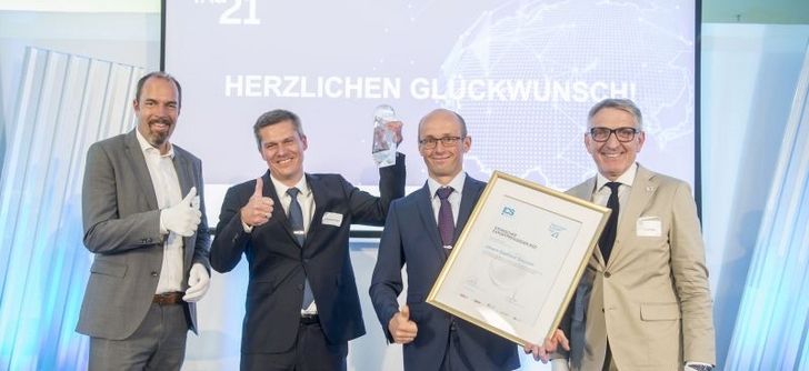 ICS-Aufsichtsratsvorsitzender Jürgen Roth, FISCH- Tools Geschäftsführer Christoph Riegler und Andreas Eberhard, WKO Steiermark Präsident Josef Herk bei der Überreichung der Exporttrophäe und Urkunde.