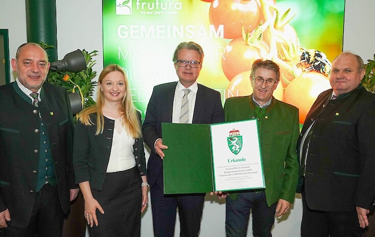 Eigentümer Hans Schwarzenhofer, Geschäftsführerin Katrin Hohensinner-Häupl, Landeshauptmann Christopher Drexler, Eigentümer Manfred Hohensinner und Franz Städtle