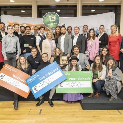 Gruppenfoto der Sieger, Finalisten und Jury