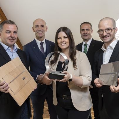 Mario Leitner (royos), Landesrat Willibald Ehrenhöfer, Cornelia Leitner (royos), Christoph Ludwig (SFG) und Andreas Hausberger (royos)