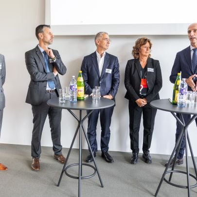 Herbert Decker (Maschinenfabirk Liezen), Franz Posch (Airbus Security & Defense), Wolfgang Plasser (Pankl), Christa Zengerer (ACstyria), Wirtschaftslandesrat Willibald Ehrenhöfer
