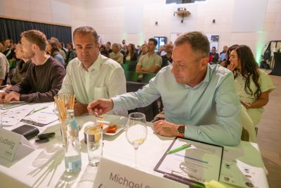 SFG-Geschäftsführer Christoph Ludwig, Geschäftsführer Hygienicum Michael Stelzl
