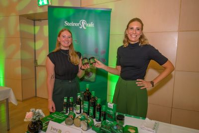 Lena Pfeiffer und Elisabeth Mittelbach-Krenn